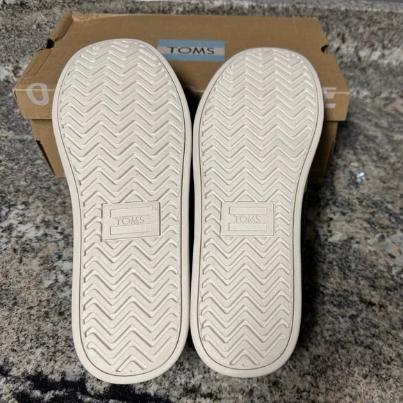 NWT - TOMS Aiden Men's Two Tone Woven Slip-On Shoes - Picture 4 of 8